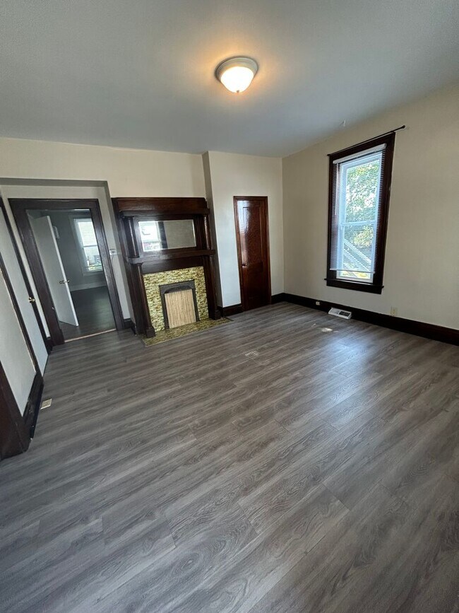 Foto del edificio - 636 Forest Rose Ave.