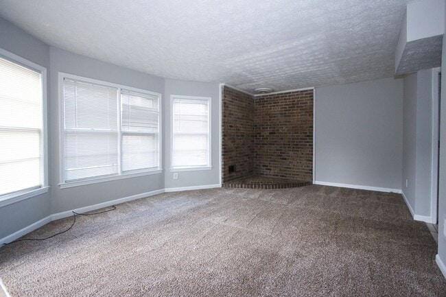 Building Photo - 2137/2139GD