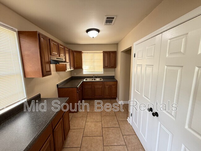 Foto del edificio - 4350 Dunn Ave