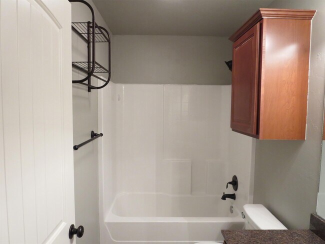 Foto del edificio - 213 Ashley Dr