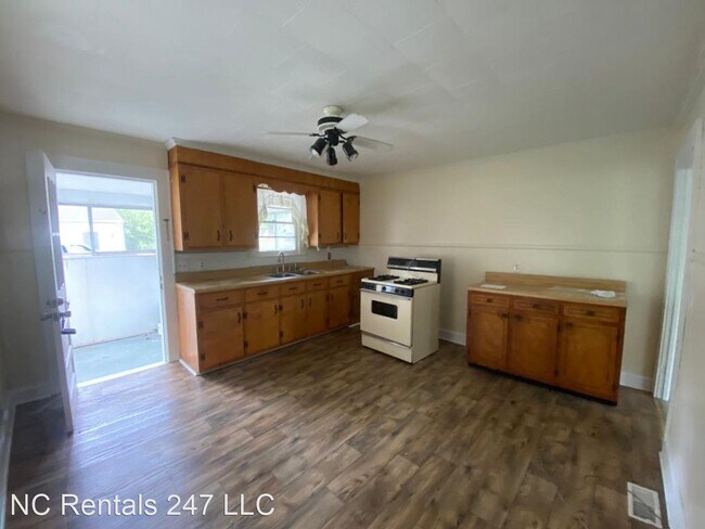Foto del edificio - 4 br, 1 bath House - 914 Tucker St