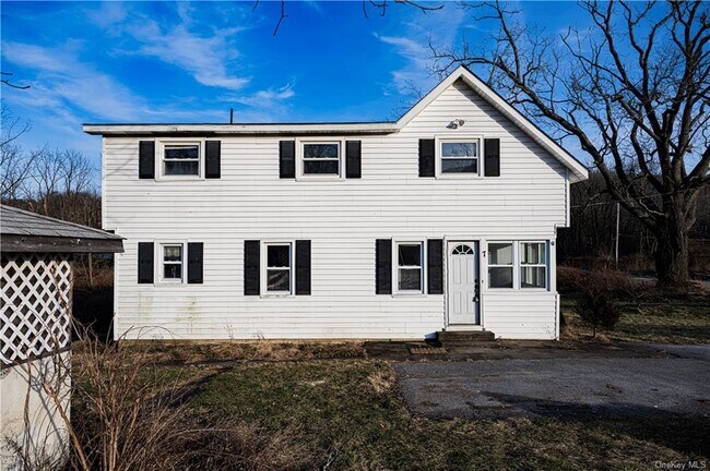 Building Photo - 7 Creamery Hill Rd