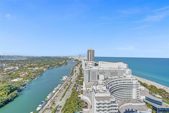 Foto del edificio - 4401 Collins Ave