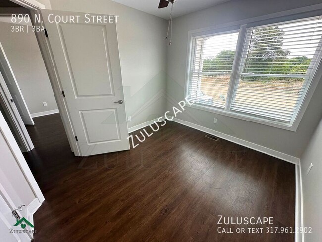 Building Photo - Free 1st Month Rent @ Z-Place Commons A Zu...