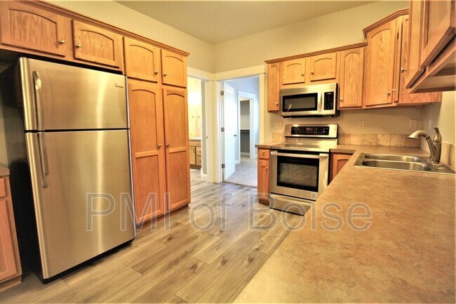 Foto del edificio - 5410 W Beacon Light Rd
