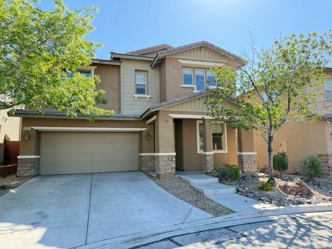 Building Photo - 5450 Pinecroft Dr