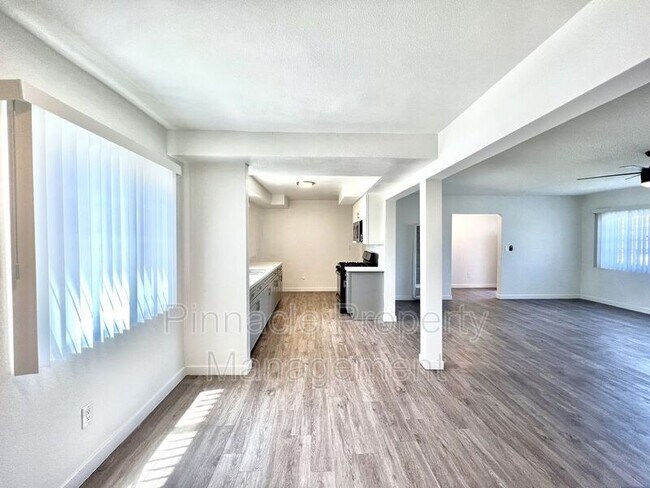 Foto del edificio - 1234 Marine Ave