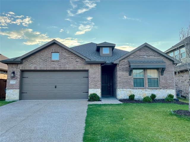 Foto principal - 2405 Lovegrass Ln