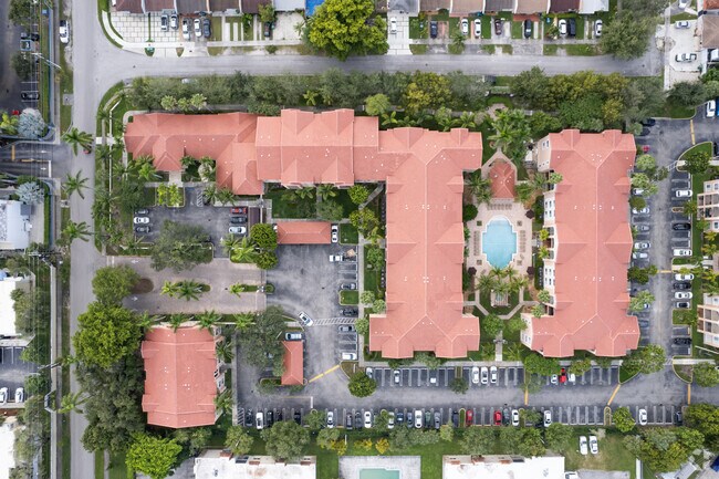 Foto aérea - 6821 SW 44th St