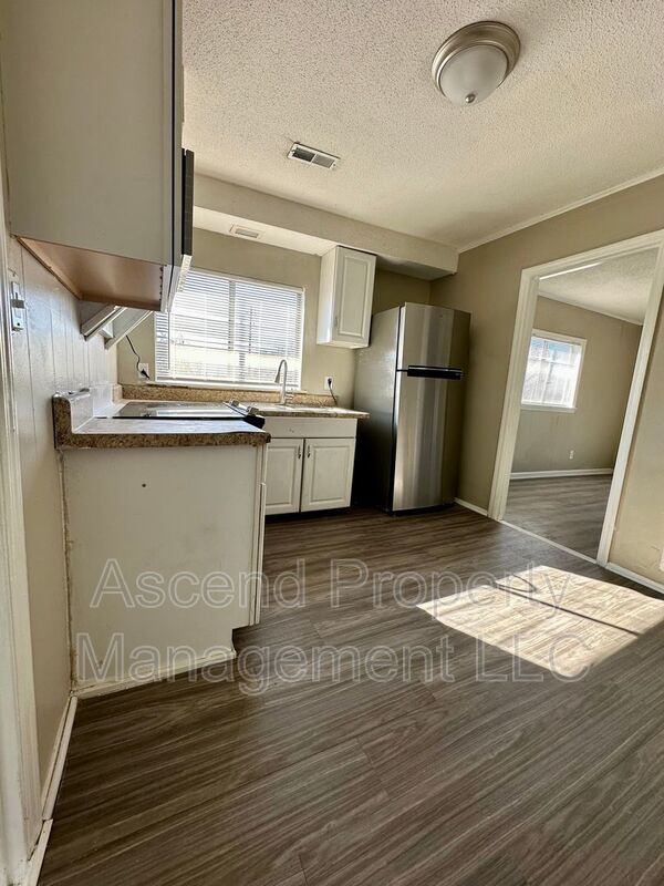 Photo - 508 Buckley St House