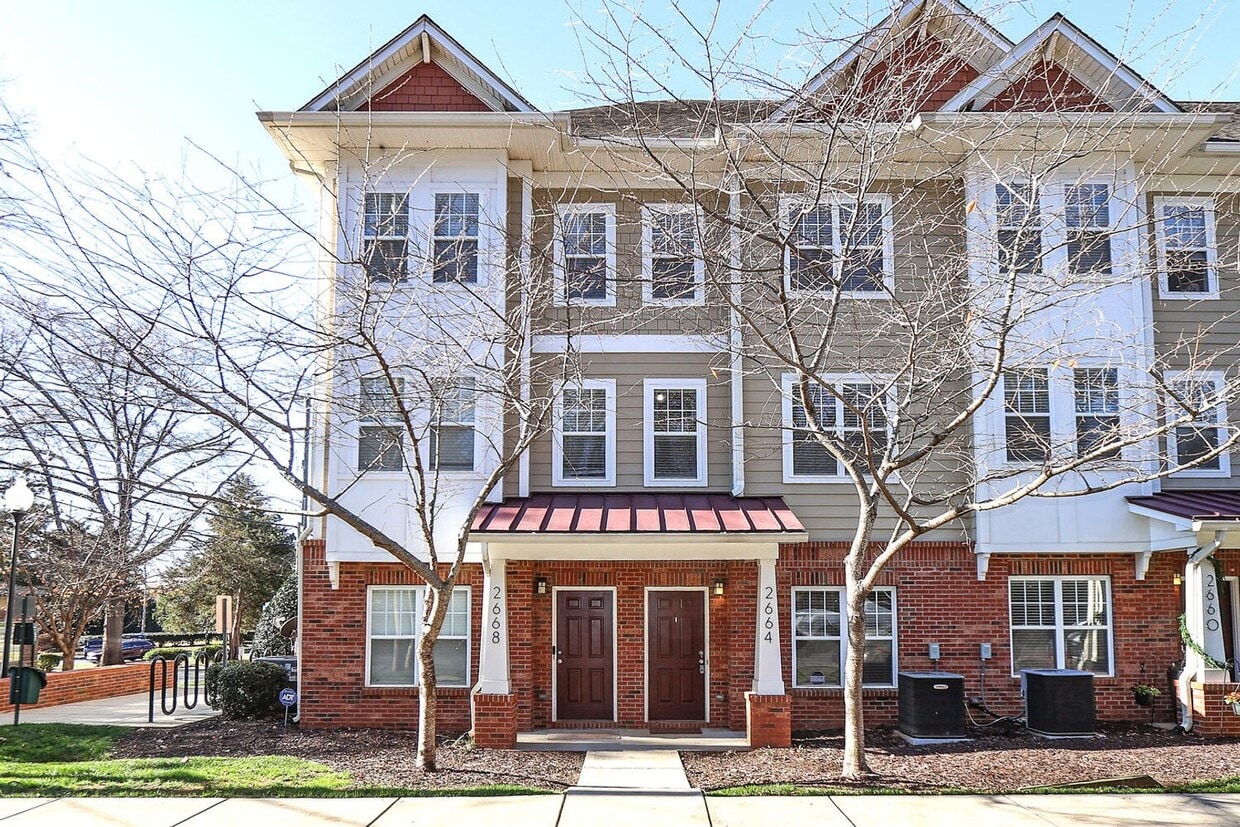 2664 Weddington Ave Unit 1, Charlotte, NC 28204 Room for Rent in
