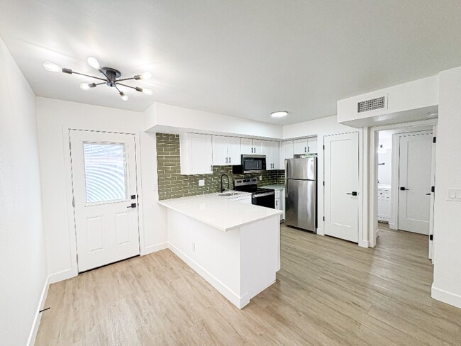 Foto del edificio - 1637 N 51st St