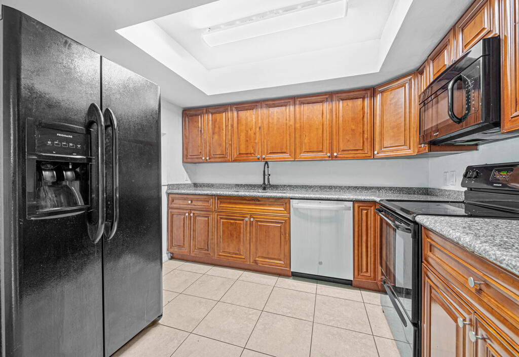 Foto principal - 9227 Green Meadows Way