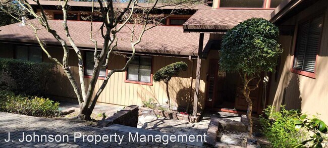 Building Photo - 5 br, 3 bath House - 11 Overhill Ct
