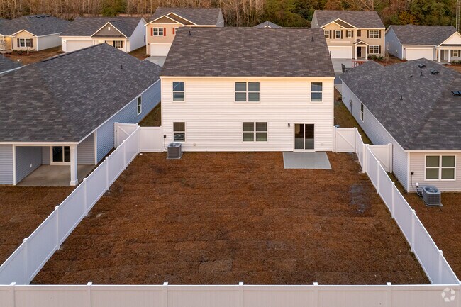 Patio trasero cercado - Landing at Stone Chimney