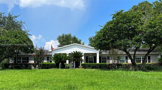 Building Photo - 6411 SW 35th Way