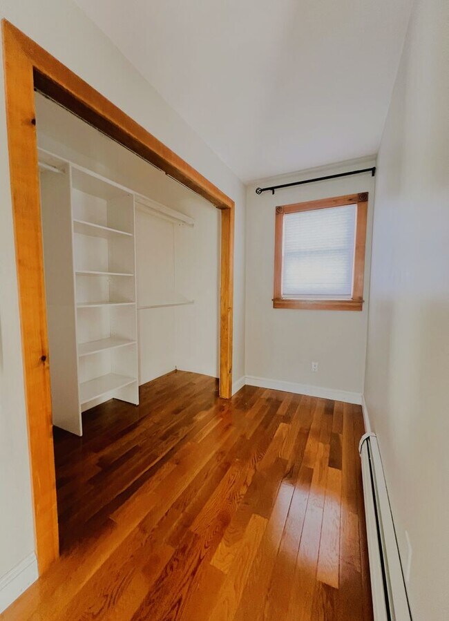 Building Photo - Charming 4-Bedroom Single-Family Home in a Peaceful, Scenic Setting