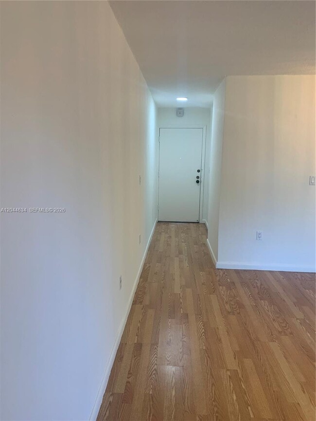 Building Photo - 2460 SW 18th Ave