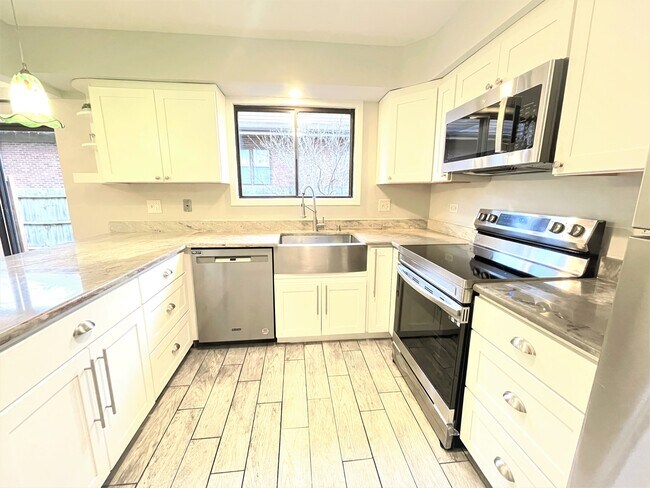 Cocina - 1750 Henley St