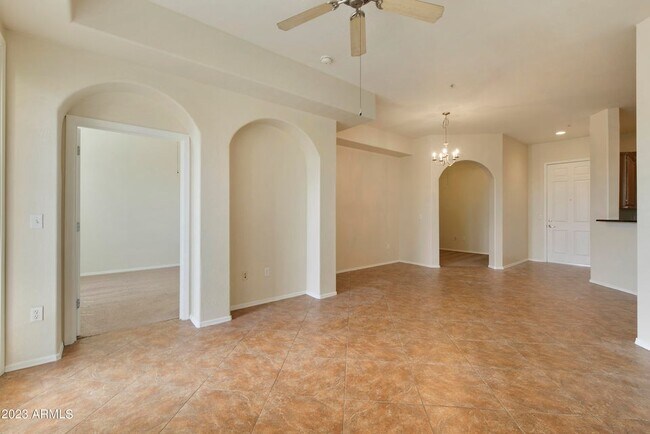 Foto del edificio - 14575 W Mountain View Blvd