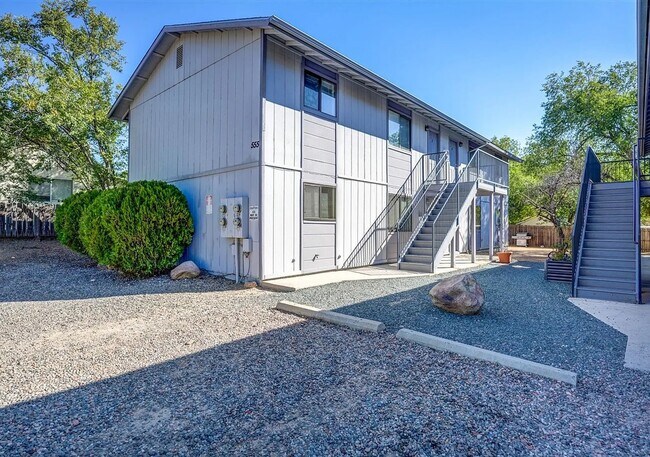 Building Photo - 555 Dameron Dr