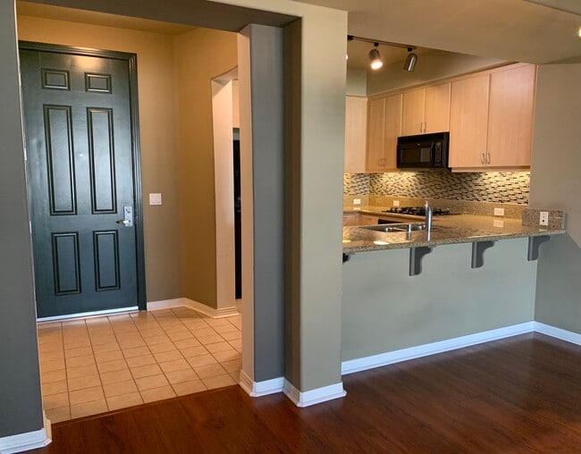 Building Photo - 8355 Station Village Ln