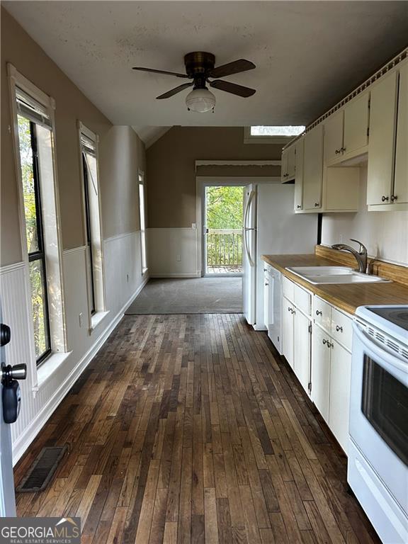 Foto del edificio - 3836 Clubhouse Dr