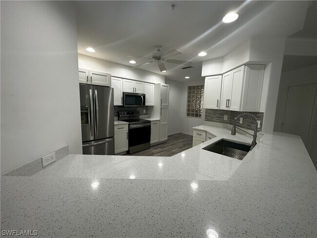 Foto del edificio - 9140 Southmont Cove