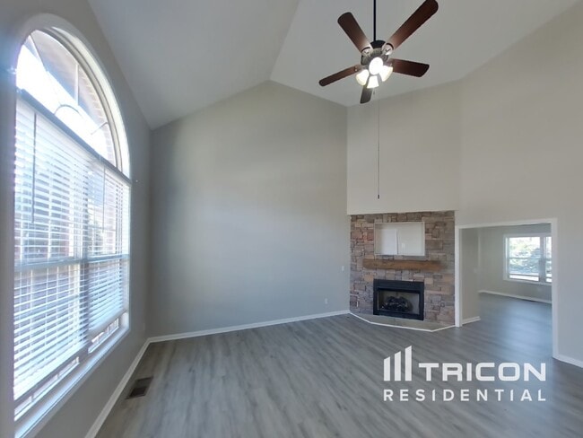 Building Photo - 456 Marble Ct