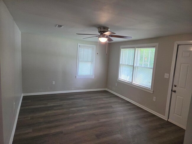 Photo - 3152 S STRATFORD ROAD House