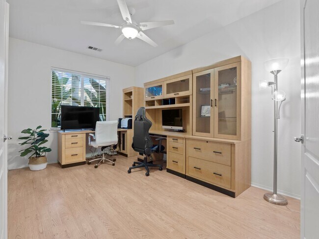 Foto del edificio - Cozy Stevenson Ranch Home on a Quiet Cul-D...