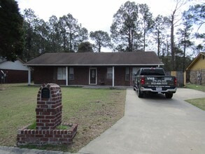 Building Photo - 1087 Desert Shield St