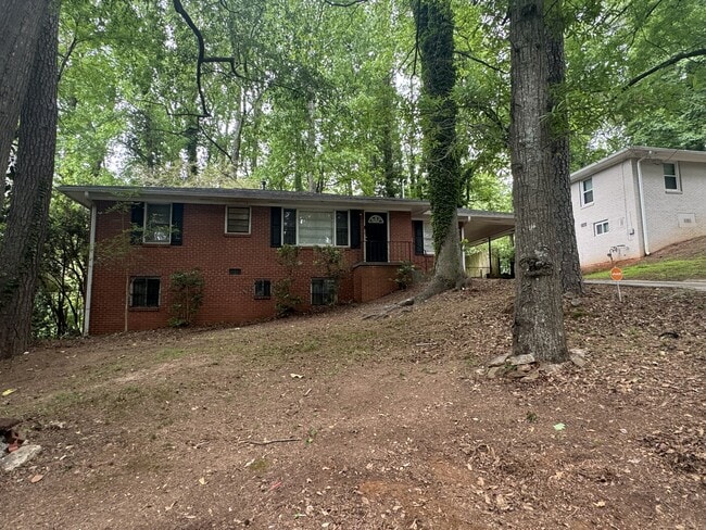 Photo - 323 Bromack Dr SE House