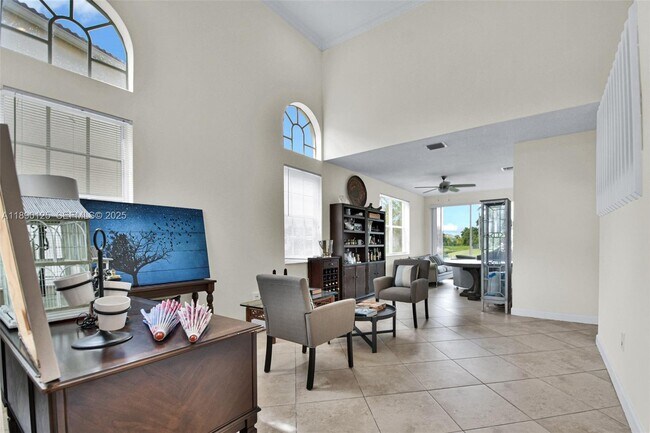 Foto del edificio - 8713 NW 6th Ct