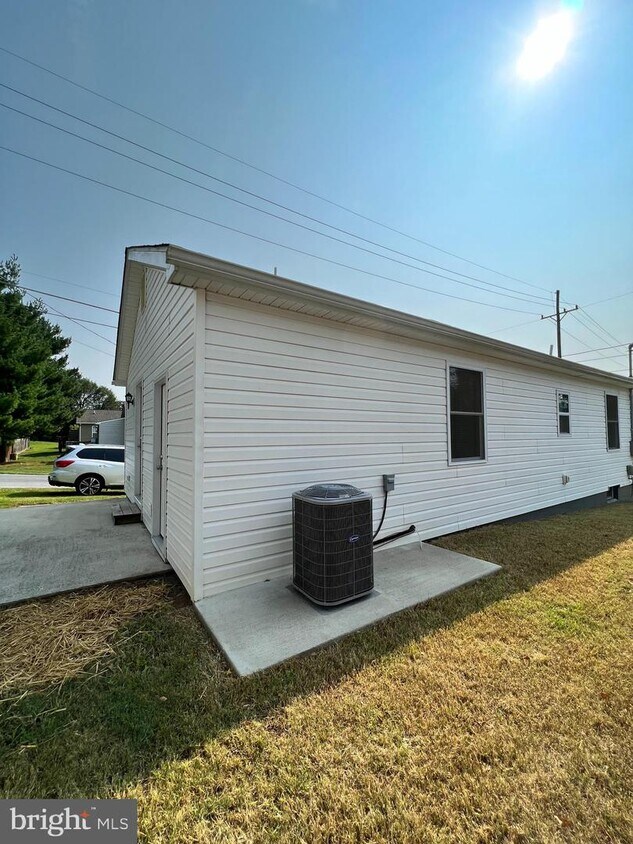 300 W 4th Ave, Ranson, WV 25438 House Rental in Ranson, WV