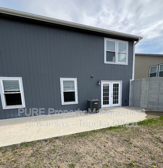 Building Photo - 4103 SW Shenandoah Rd