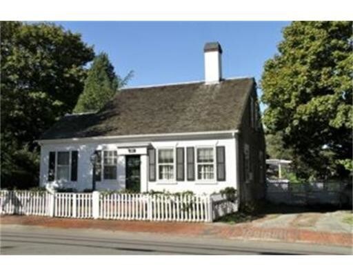 Primary Photo - 113 Upper Main St