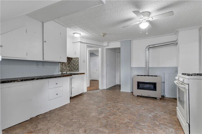 Foto del edificio - 244 Paradis Ave