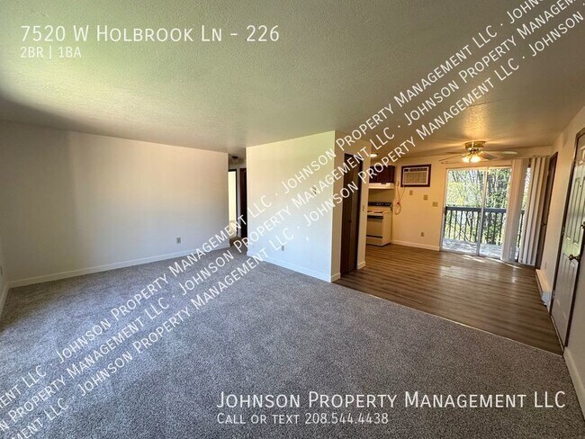 Building Photo - Central Boise upstairs 2 bed with new floo...