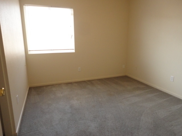 Building Photo - Marvelous 4 Bedroom 2 Bath Home with a Bonus Room