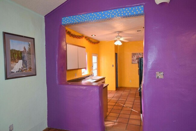 Foto del edificio - Super cute 1 bedroom Adobe