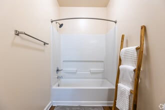 Building Photo - Palisades at Howell Road