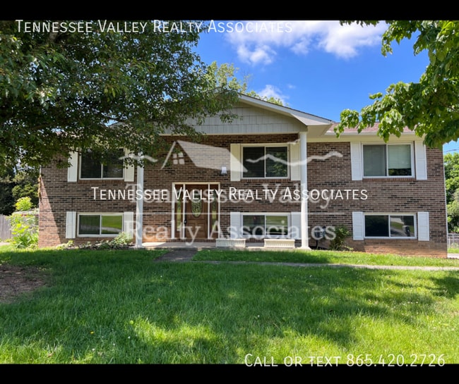 Photo - 7629 Crestland Rd House