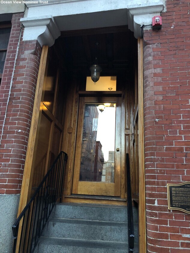 Primary Photo - 17 Sheafe St