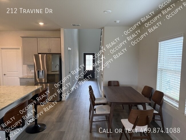 Building Photo - 212 Travine Dr