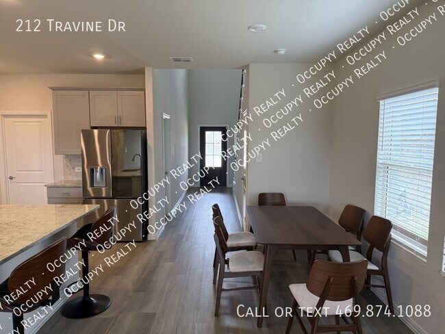 Foto del edificio - 212 Travine Dr