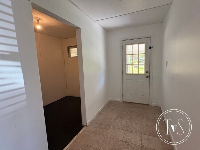 Building Photo - RATE DROP ALERT (was $2000/month) and FALL...