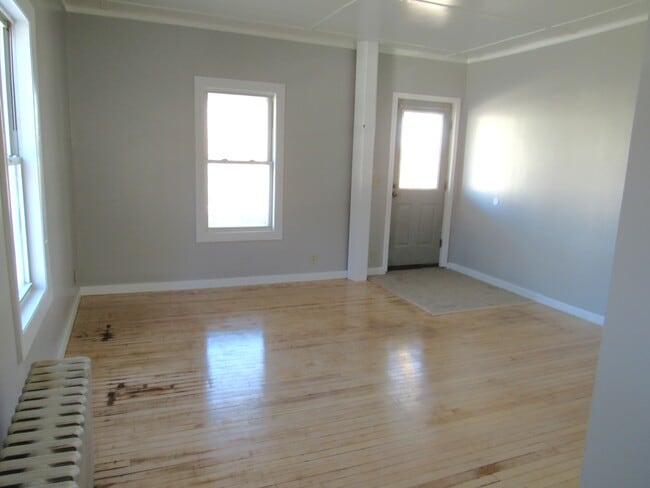 Building Photo - 124 Katahdin Ave