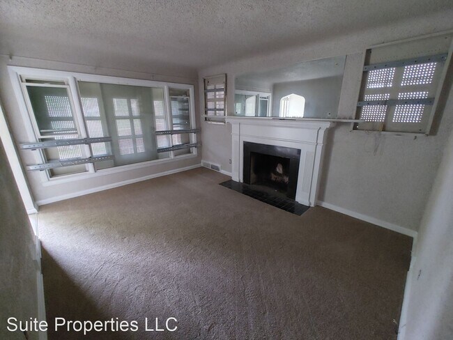 Building Photo - 3 br, 2 bath House - 18651 Birwood St.