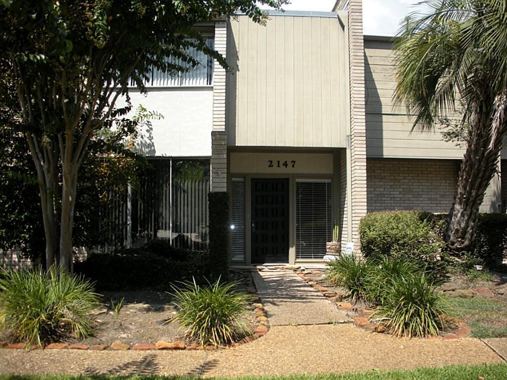 2147 Lake Village Dr, Humble, TX 77339 Condo for Rent in Humble, TX